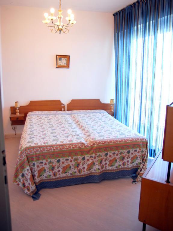 Lignano Sabbiadoro Sea Front Apartment ภายนอก รูปภาพ