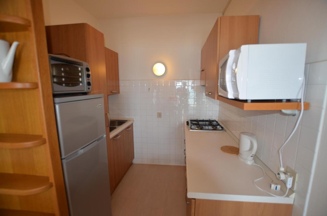 Lignano Sabbiadoro Sea Front Apartment ภายนอก รูปภาพ